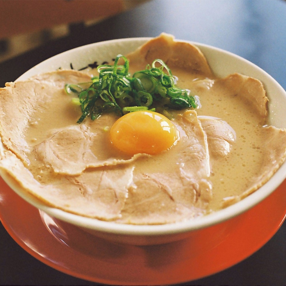 豚骨なのにさっぱり佐賀ラーメン③